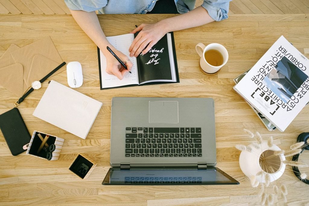 Writing a letter when ending a rental contract in the Netherlands